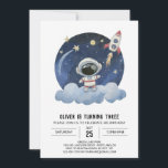 Convites Astronauta Blue Comet Kids Astronauta Birthday<br><div class="desc">Embarque em uma viagem celestial com nosso convite de aniversário do Blue Comet Kids Astronaut Boy! Este design charmoso combina perfeitamente o entusiasmo da trilha de um cometa com elementos adoráveis, criando um convite que é simultaneamente encantador e cativante. Imaginem o nome do vosso pequeno astronauta a tornar-se parte desta...</div>