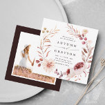 Convites Autumn Romance Floral Wreath Wedding Praça de Foto<br><div class="desc">Este convite para o casamento apresenta uma coroa de dahlia,  rosa de jardim,  peônia,  e papoila em vermelho burgundy,  marrom,  rosa pincelado sobre folhas de outono com uma foto. Para uma personalização mais avançada deste design,  clique no BOTÃO FERRAMENTA DESIGN AZUL. Itens correspondentes também estão disponíveis.</div>