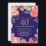 Convites Azul brilhante aniversário de 40 anos de Surpresa<br><div class="desc">Red Floral Surprise aniversário de 40 anos Convite para Mulheres. Flor Botânica De Aquarela Dourada Glitter. Flores Florais De Pêonias Rosa. Aniversário Adulto. Fundo Azul marinho. Para mais personalização,  clique no botão "Personalizar" e use nossa ferramenta de design para modificar este modelo.</div>