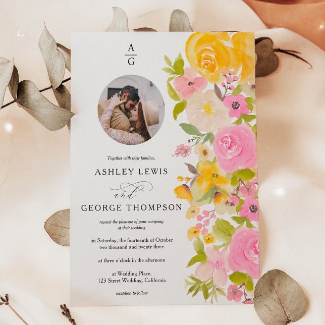 Convites Azul brilhante cor amarela, iniciais florais, casa (Bright bold yellow floral initials photo wedding invitation)