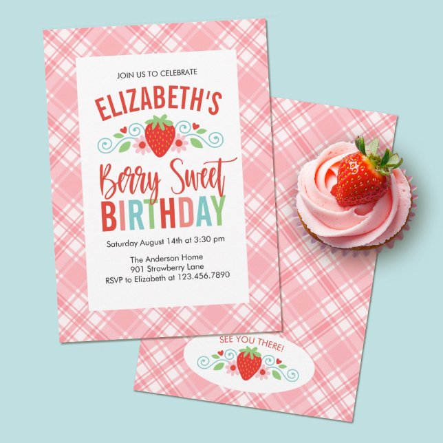 Convites Bairro Vermelho Simples e Bonito (A pink strawberry "Berry Sweet" girls first birthday party invitation)