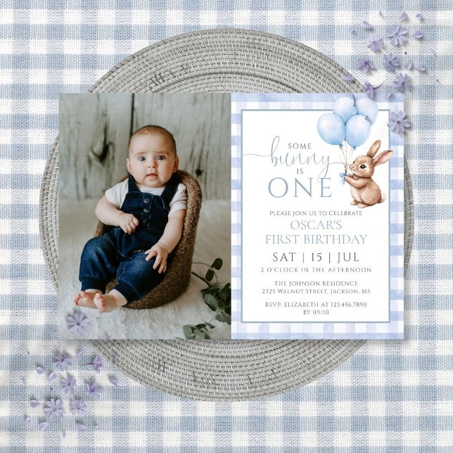 Convites Balões Azuis de Coelho Foto Aniversário de 1 Ano (Bunny Blue Balloons Photo 1st Birthday Party Invitation)
