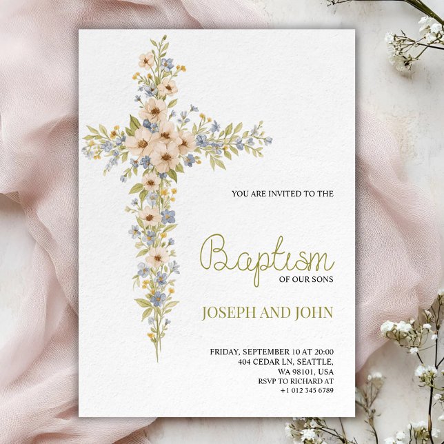 Convites Baptism invitation card featuring a floral cross  (Criador carregado)