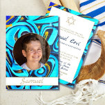 Convites Bar Mitzvah Blue Modern Photo Star De David<br><div class="desc">Marque a cena para uma celebração moderna do tema. O padrão de tipo de grafite azul é a cor de fundo deste elegante Bar personalizado Mitzvah design. Altere facilmente as informações para o seu próprio convite personalizado. A imagem no verso pode ser substituída pela sua própria fotografia A partir de...</div>