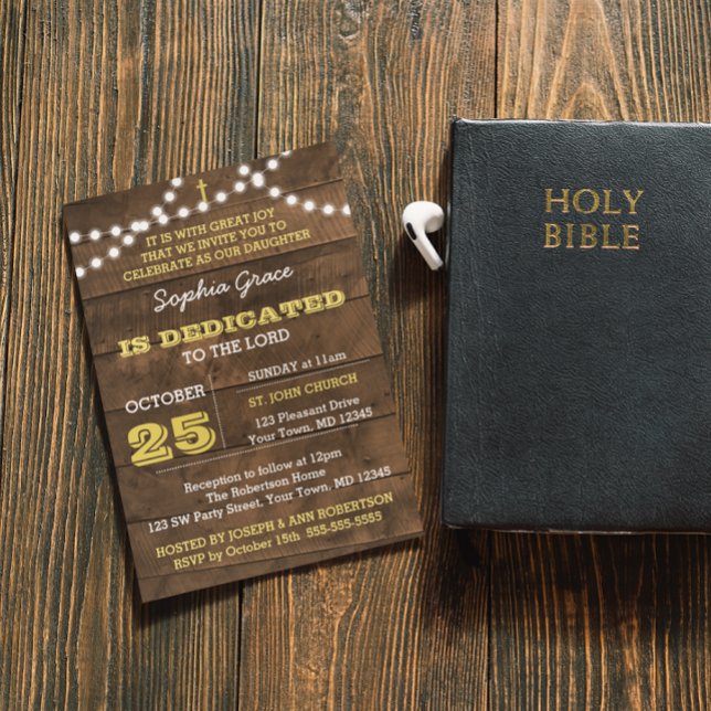 Convites Barnwood Lights Dourada Dedication Invitation (Criador carregado)