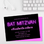 Convites Bat Mitzvah Pink Neon Lights Salva A Data<br><div class="desc">O legal morcego moderno mitzvah salvou o anúncio da data com "bat mitzvah" em luzes néon brilhantes e cor-de-rosa contra um fundo preto.</div>