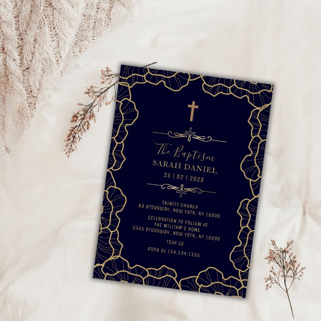 Convites Batismo Dourado da Flor Azul-Marinho Elegante (Elegant Navy Blue Gold Flower Cross Baptism Invitation)
