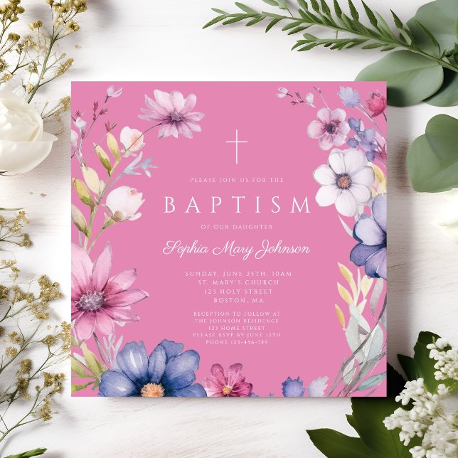 Convites Batismo Elegante de Flor Selvagem Rosa (Elegant Pink Wildflower Wreath Girl Baptism Invitation)