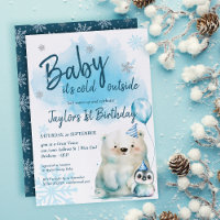 Bebê Está Frio Fora do Aniversário do Inverno