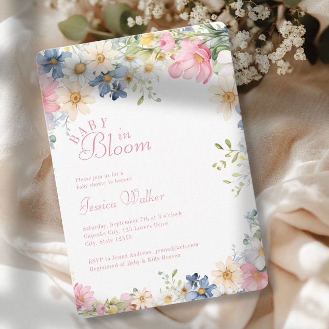 Convites BEBÊ NO BLOOM! Flor selvagem, Chá de fraldas (BABY IN BLOOM! Wildflower, Watercolor, White + Pastel, Baby Shower Invitation.)