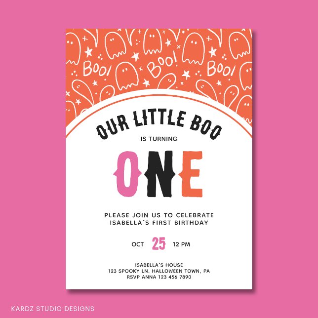 Convites Bela Menina Boo do Halloween Primeiro Aniversário (First Birthday Party Invitation for a Little Boo. In pink orange and black Halloween colors.)