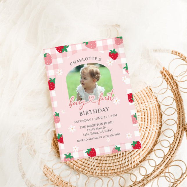 Convites Berry First Birthday Photo Invitation (Criador carregado)