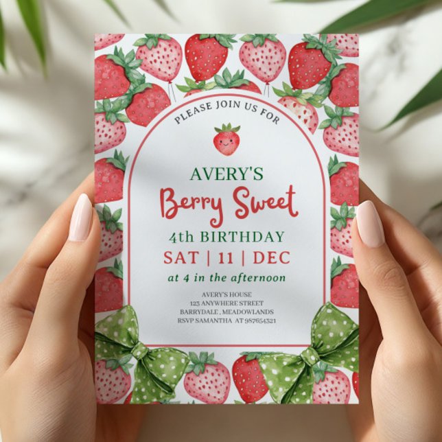 Convites Berry Sweet 4th Birthday Strawberry Invitation (Criador carregado)