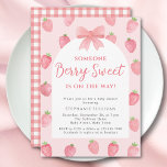 Convites Berry Sweet Strawberry Girl Baby Shower<br><div class="desc">This cute strawberry-themed girl's baby shower invitation features watercolor strawberries and pink script typography on an arch background. The back is decorated with a pink plaid gingham. It reads "Someone Berry Sweet Is On The Way" and is easily customizable. Original Watercolor © Michele Davies</div>