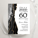 Convites Black Agate White Surpresa Dourada 60º aniversário<br><div class="desc">Preto, branco e ouro agitam o 60º convite de aniversário. Elegante design moderno com aquarela agate marble geode background, faux glitter gold e typografia script font. Trendy convida o cartão perfeito para uma comemoração de dia das mulheres na moda. Impressos convites Zazzle ou modelo de impressão digital instantânea para download....</div>