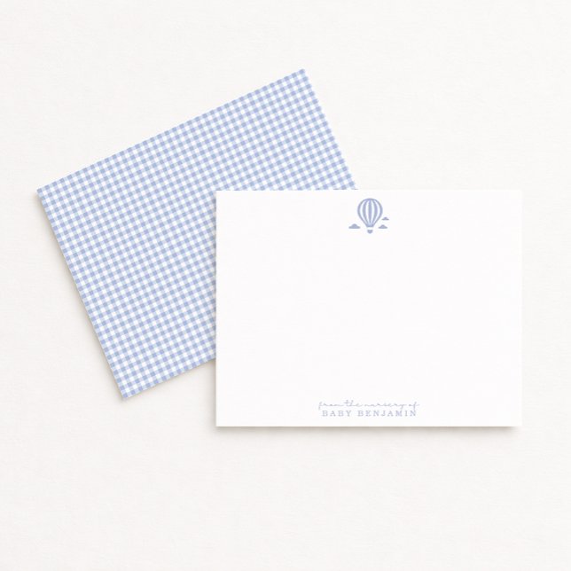 Convites Blue Gingham Hot Air Balloon Nursery Note Card (Criador carregado)
