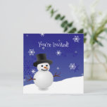 Convites Blue Snowman Winter Scense Christmas Invitation<br><div class="desc">Convide convidados para a sua festa de férias com este malvado convite de Natal da Cena de Neve Azul. Convidar design apresenta um feliz boneco de neve em uma cena de vento de neve contra um fundo azul real adornado com flocos de neve de cor correspondente que você pode personalizar...</div>