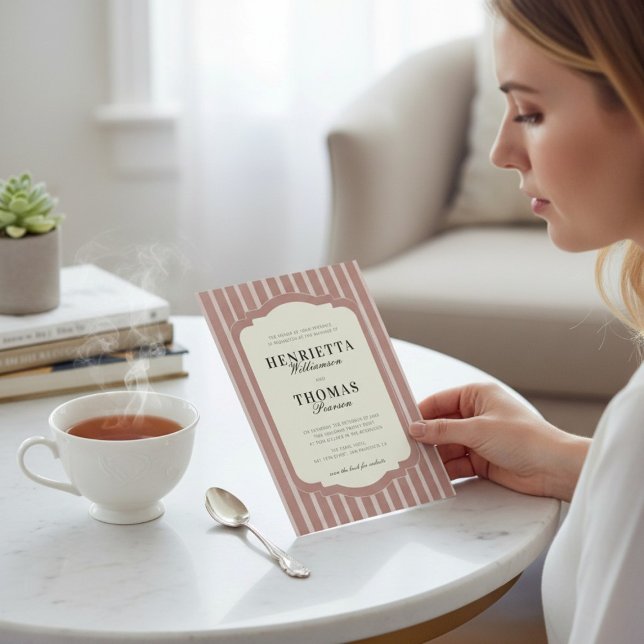 Convites Blush Pink Vertical Stripe QR Wedding Invite (Criador carregado)