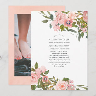 Convites Blush Rosa e Celebração de Vida Floral em Dourado
