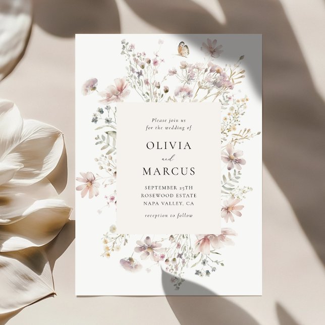 Convites Blush Wildflower Elegant Serif Wedding Invitation (Blush wildflower garden wedding invitation with elegant serif typography and romantic floral frame)