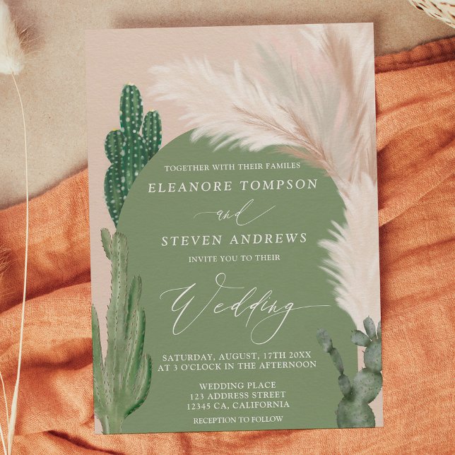 Convites Boho cactus pampas arca verde terra casamento (Boho cactus pampas arch green earth tone wedding invitation on dark green)