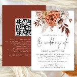 Convites Boho Terracotta Fall Floral Código QR Casamento<br><div class="desc">Boho Terracotta Fall Floral Código QR Casamento. As flores e bagas elegantes, com uma coloração vindimada, apresentam-se em cor de outono, como terracotta, castanho e creme, descendo do topo. O Casamento de está em um roteiro de estilo de escrita manual. Personalize facilmente o resto do texto para seus próprios detalhes....</div>
