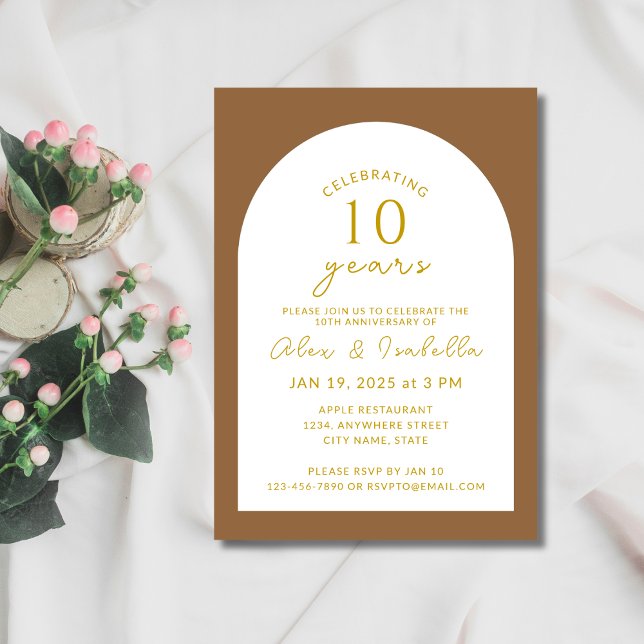 Convites Boho wood e Dourada 10ª Festa de Aniversário de Ca (personalized 10th wedding anniversary vow renewal invitation modern minimalist boho wood and gold)