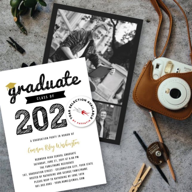Convites Boina de Gradução com Desenho Preto Turma de 2026  (2026 Black Graduate Sketch On White (color is customizable) Graduation Party Invitation @ fatfatin)