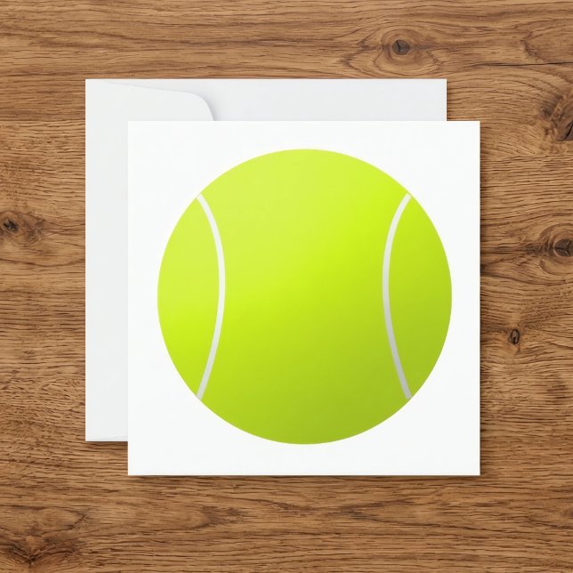 Convites Bola de Tênis Quadrada de Festa com Texto Personal (Customizable tennis party invitations on wood desk. Great for tennis themed events.)