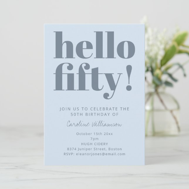 Convites Bold Typography Icy Blue Modern 50th Birthday (Em pé/Frente)