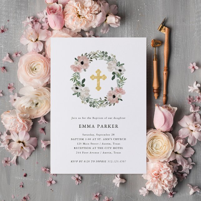 Convites Bonito Dusty Peach Floral Wreath e Cross Baptism (Criador carregado)