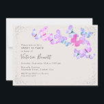 Convites Borboleta Céu Rosa Prata Rosa Confetti Sweet 16<br><div class="desc">Um convite elegante e feminino de 16 doces com borboletas de aquarela e confete prateado. Este delicado design tem uma paleta de cores bonito em tons de lilás cor-de-rosa e roxo em fundo de chchampanhe creme. Todo o texto é editável e você também pode mudar a cor de fundo se...</div>