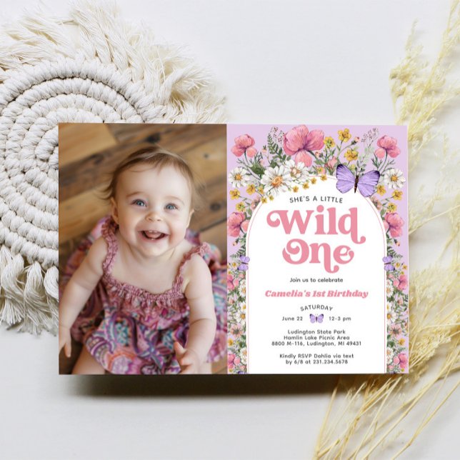 Convites Borboleta Foto de primeiro aniversario de flor sel (Butterfly Wildflower 1st Birthday Photo Invitation)