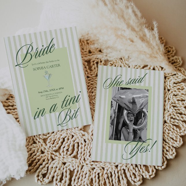 Convites Bride in a Tini Bit Bachelorette Party Invitation (Bride in a Tini Bit Bachelorette Party Invitation)