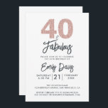 Convites Brilhante rosa 40 e fabuloso | ANIVERSÁRIO DE 40 A<br><div class="desc">Um convite para fotos chique, elegante e aniversário de 40 anos que você pode personalizar e enviar para a sua festa da quadragésima festa de aniversário. As palavras "40 e Fabuloso" em brilho preto-e-rosa são definidas com caligrafia elegante e tipografia moderna. Desenvolvido exclusivamente para você pelo Happy Dolphin Studio! @felydolphinstudio...</div>