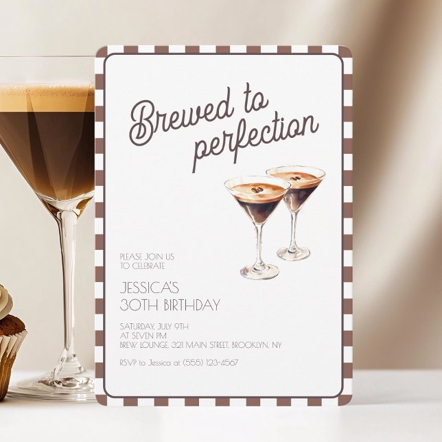 Convites Brown Brewn Festa de aniversário de 30 anos Espres (Brown Brewed Espresso Martini 30th Birthday Party Invitation)