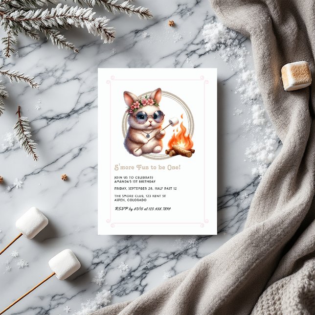 Convites Bunny "É mais divertido ser um" acampando no anive (Bunny “S’more Fun to be One” Camping Birthday Invitation)