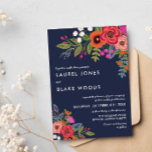 Convites Buquê boêmico - Marinho Azul e Casamento Coral<br><div class="desc">Convite de casamento Floral com buquês de flores desenhadas à mão em combinações de cores lindíssimas — verde-oliva com cor laranja e rosa quente e marinho azul — combinado com fontes brancas modernas. A parte traseira apresenta um borrão de confete branco contra um tom de borra. Convite floral perfeito para...</div>