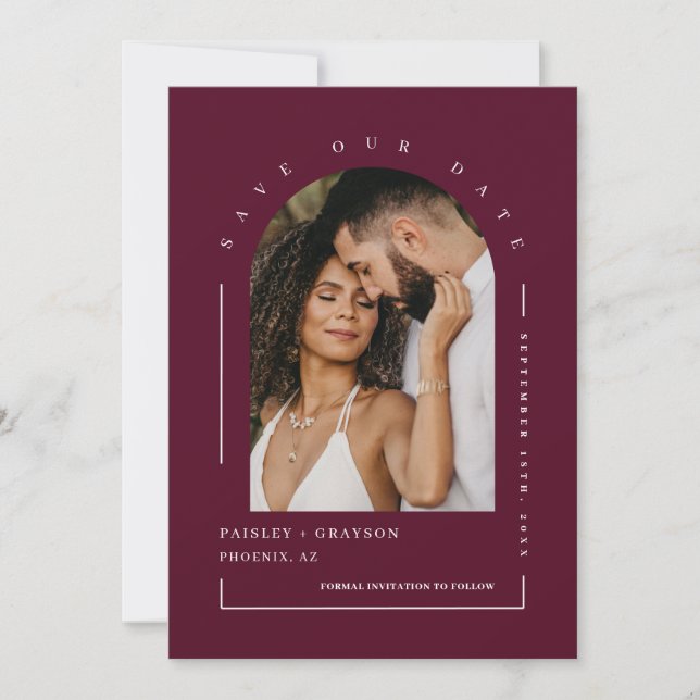 Convites Burgundy Boho Arch Photo Código QR Salve Nossa Dat (Frente)