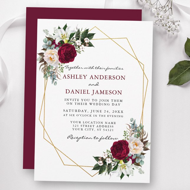 Convites Burgundy Floral Greenery Dourado Frame Casamento B (Customize to change text color, style, add text & photos to back or change color of back of card.)