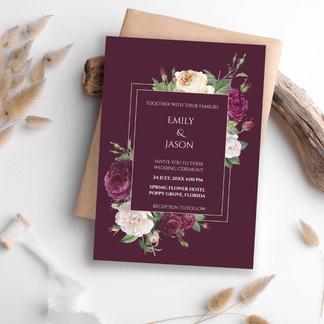 Convites Burgundy Moderno e Peônias Brancas (Modern Burgudy and White Peonies Invitation on a boho table.)