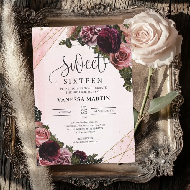 Convites Cantos florais brilhantes Doce dezesseis (Blush and burgundy floral corners Sweet sixteen Invitation)