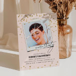 Convites Capítulo 30 Diversão do aniversário de 30 anos de<br><div class="desc">Marque um marco importante com o Capítulo THIRTY! Convites que refletem perfeitamente uma mistura de maturidade e charme. Apresentando um instantâneo pessoal da estrela de aniversário, estes convites trazem um ar de intimidade para a celebração. A mistura de fontes serif e caligrafia, faux gold glitter confetti e um modelo fácil...</div>