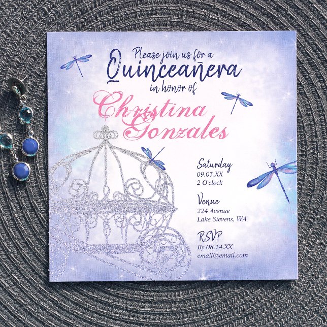 Convites Carruagem da Princesa Azul Quinceañera (dusty blue, princess horse buggy carriage quinceanera invitations, whimsical dragonflies)