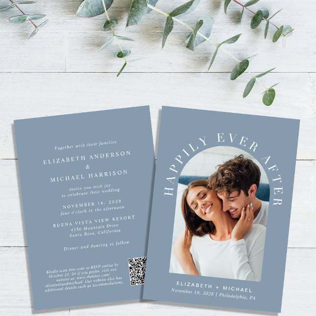 Convites Casamento Azul Dusty com Código QR de Foto em Arch (Celebrate your love story with an invitation showcasing your favorite photo in an elegant arch frame)