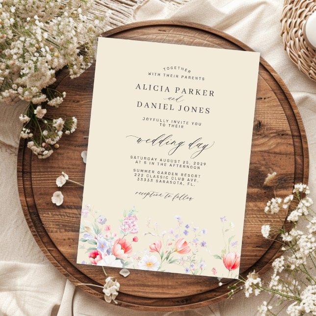 Convites Casamento bege floral de flores silvestres minimal (Criador carregado)