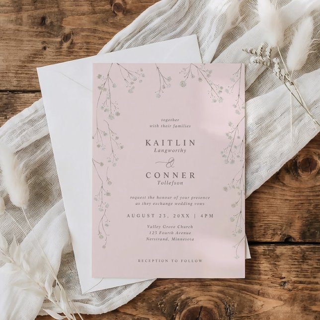 Convites Casamento Boho de Bebê Respiração Flor Silvestre R (Blush pink wedding invite with soft watercolor baby’s breath and botanical monogram wreath)
