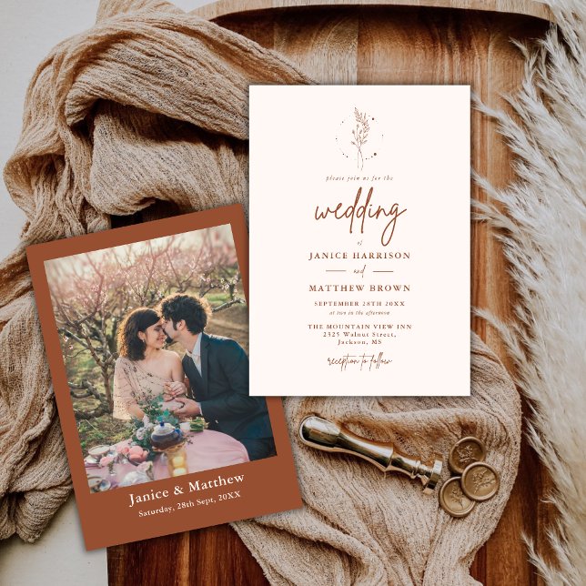 Convites Casamento Boho Laranja Queimado de Terracota Minim (Minimalist terracotta boho wedding invitation sets a warm tone and reflects your personal style)