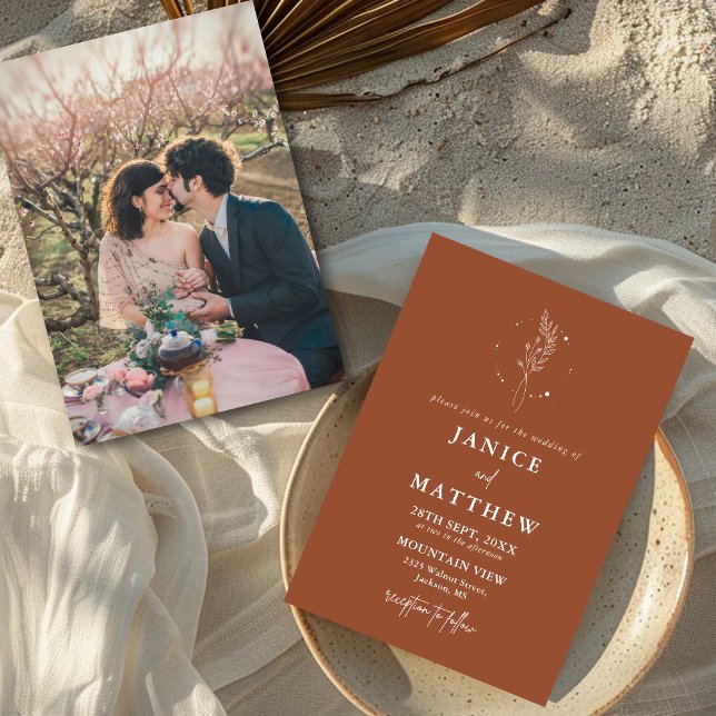 Convites Casamento Boho Minimalista Terracota Laranja Queim (Minimalist terracotta boho wedding invitation shares your big day with warm, personal elegance)