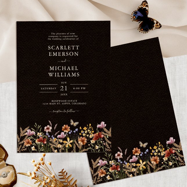 Convites Casamento Boho Preto (Black Boho Floral Wedding Invitation with Butterfly by Painted Paperie
)